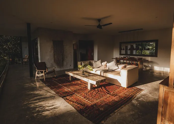 The Hidden Paradise - Chse Certified Ubud (Bali)