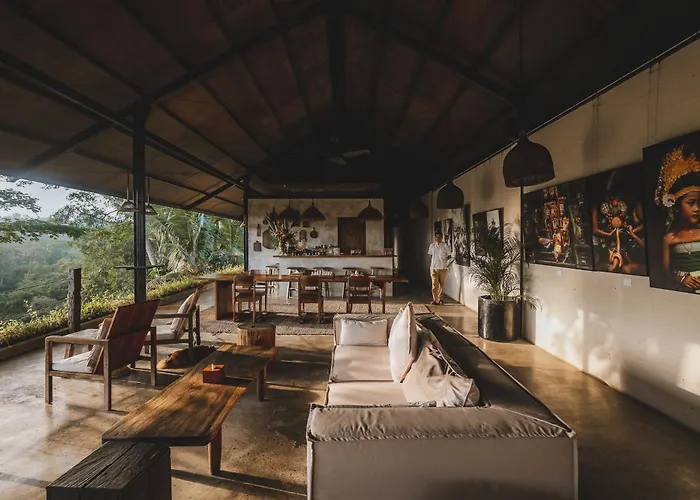 The Hidden Paradise - Chse Certified Hotel